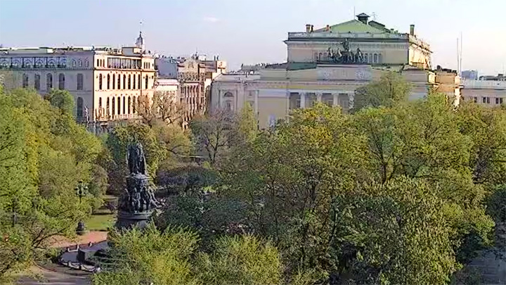 Онлайн веб-камера откуда открывается вид на Александринский театр, Санкт-Петербург